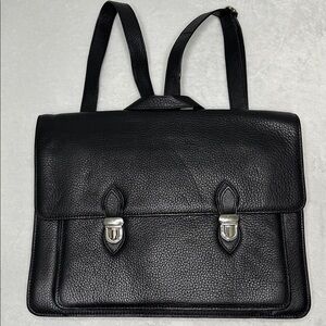 Levenger Pebbled Leather Messenger Backpack Bag Black